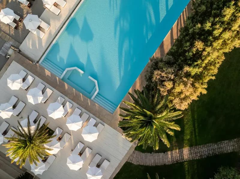 Plaza Resort