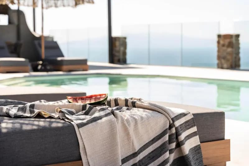 Makani Suites